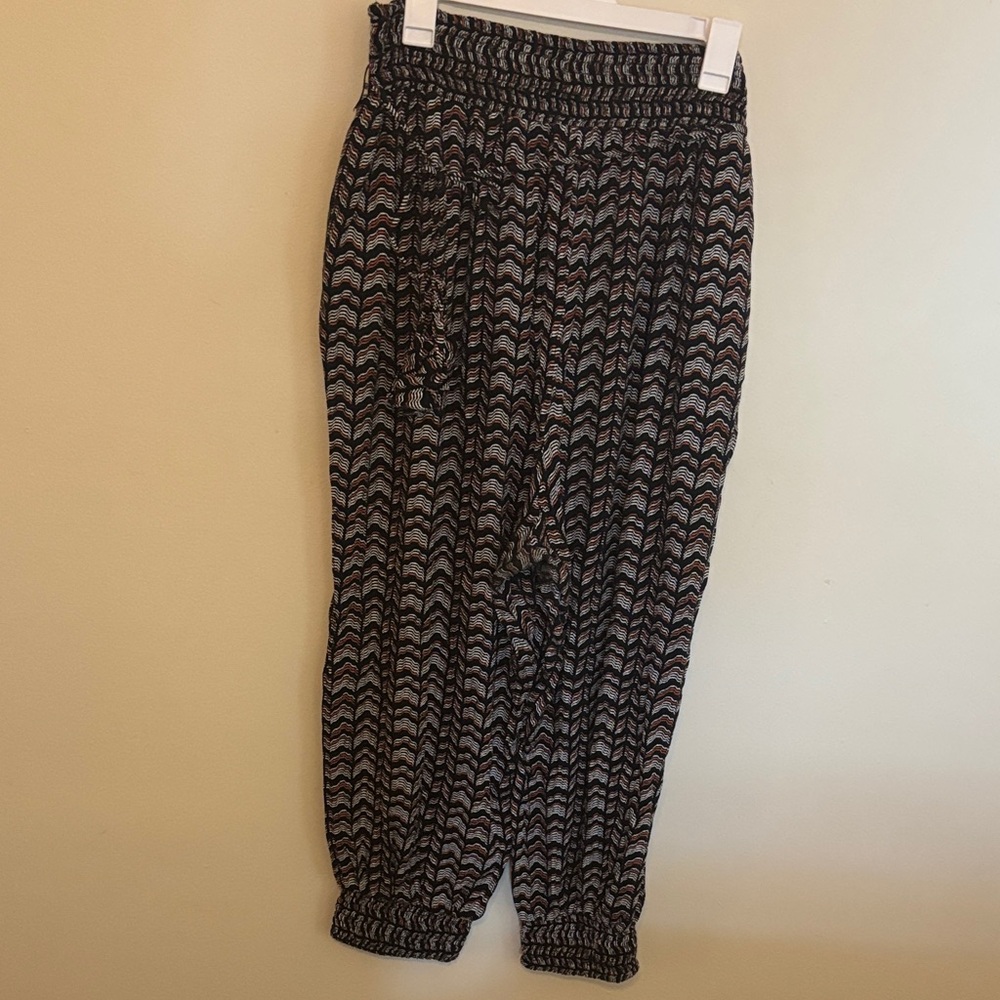 Anthropologie Black, White & Rust Chevron-Print Harem Pants